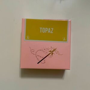 Jeffree Star Topaz luminous setting powder